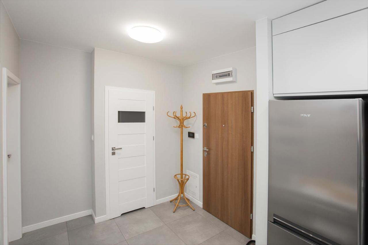 Urban Jungle - Silver Apartment Бялисток Екстериор снимка