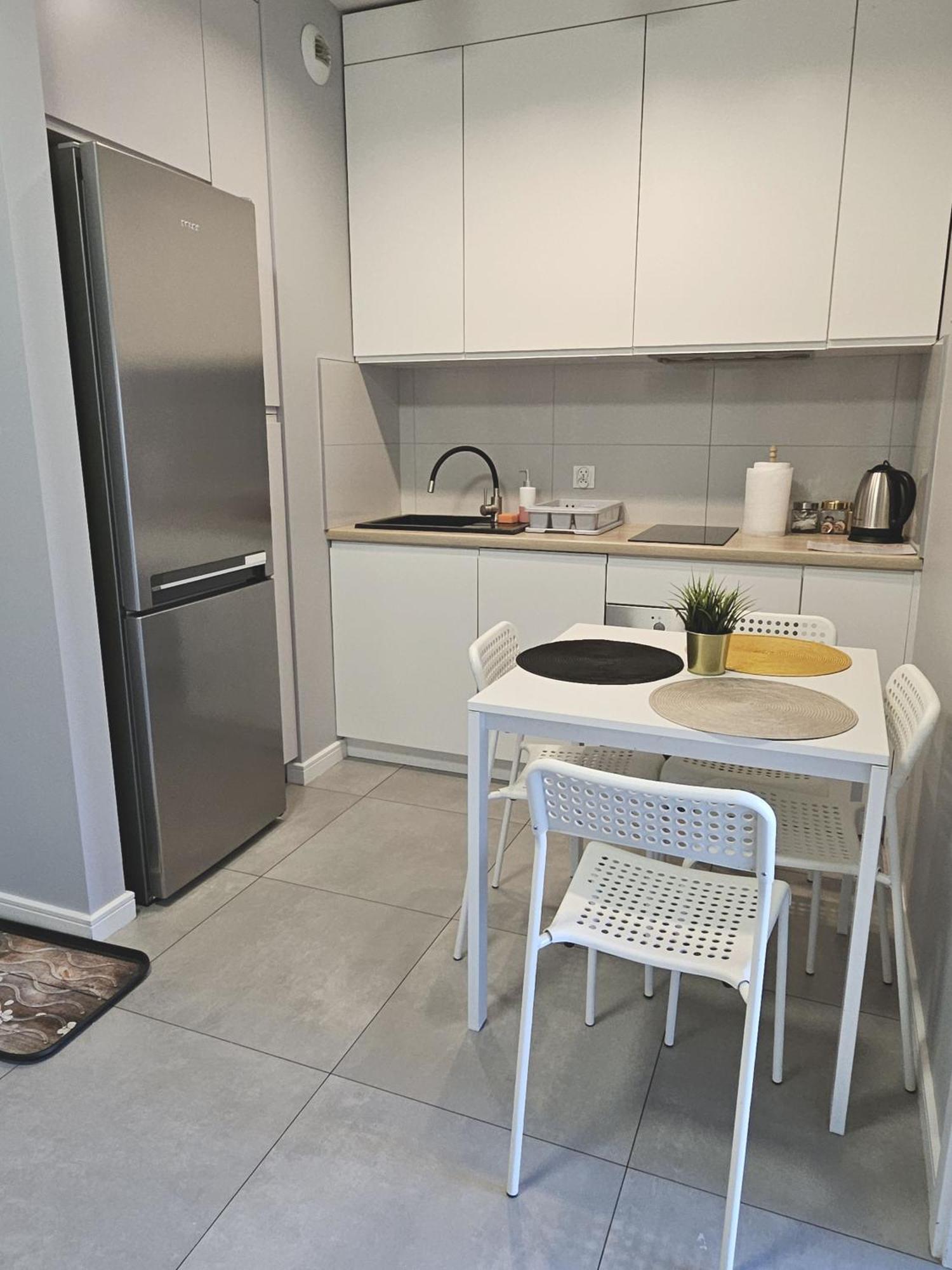 Urban Jungle - Silver Apartment Бялисток Екстериор снимка