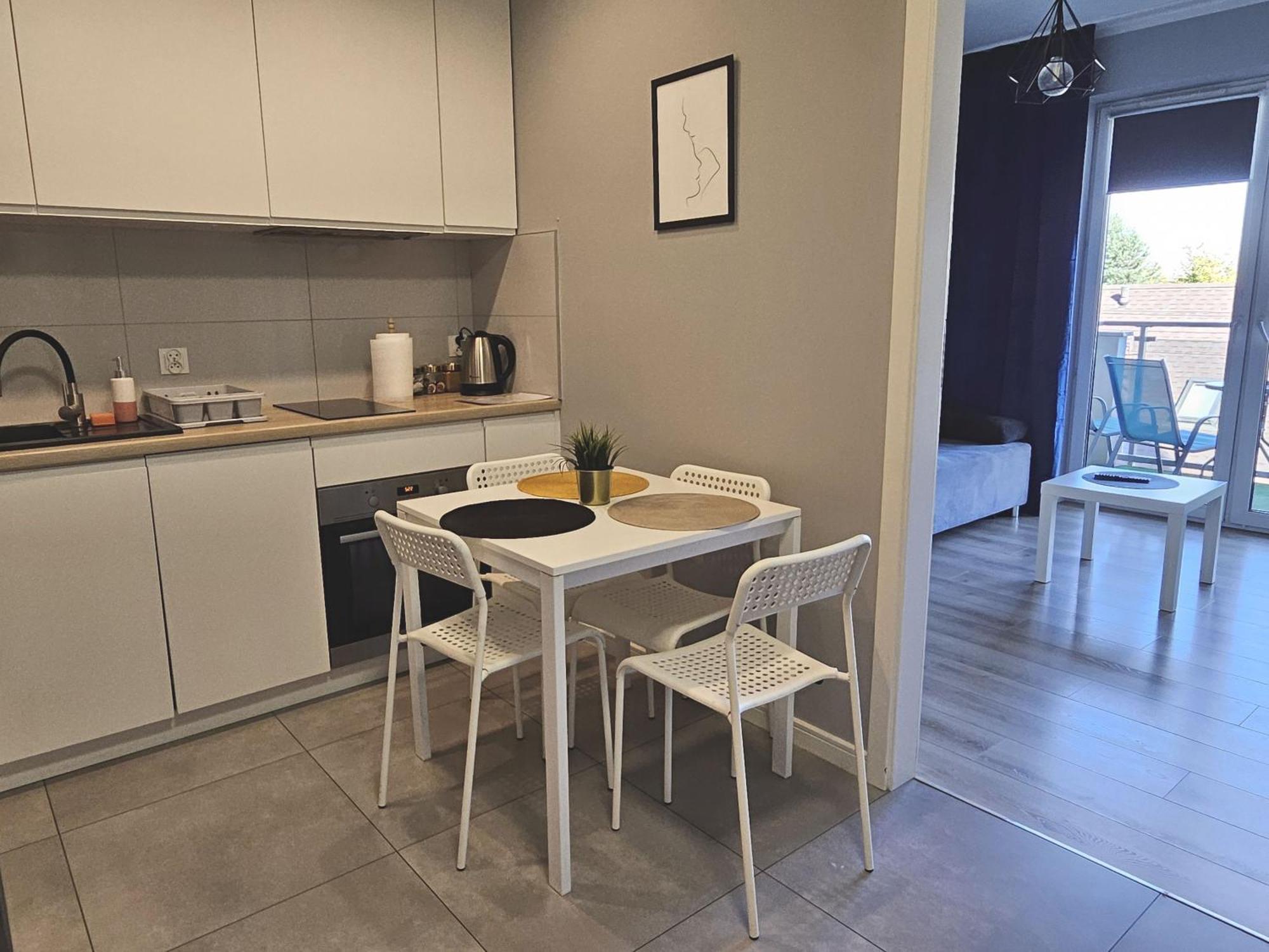 Urban Jungle - Silver Apartment Бялисток Екстериор снимка